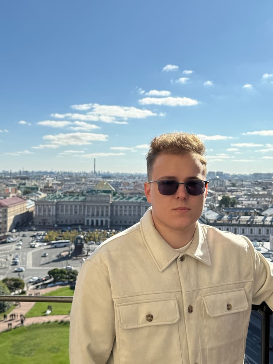 Никита — крыша Петербурга